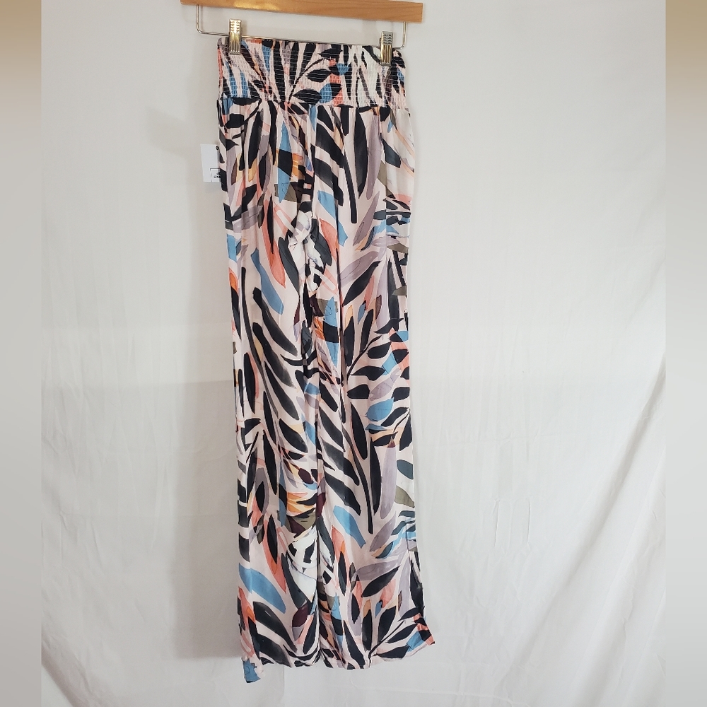 O’neill Women's XS Tropical Floral Wide Leg Smocked Waist Pull On Pants New Tag. - Picture 2 of 4